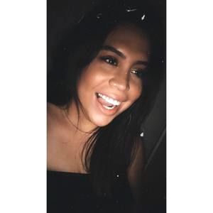 Meet your Posher, Crystal